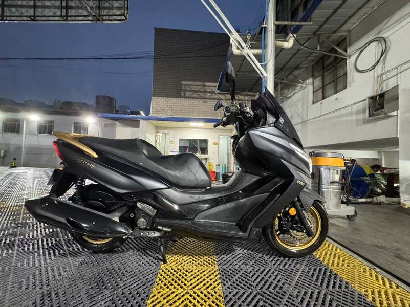 光阳 赛艇 250