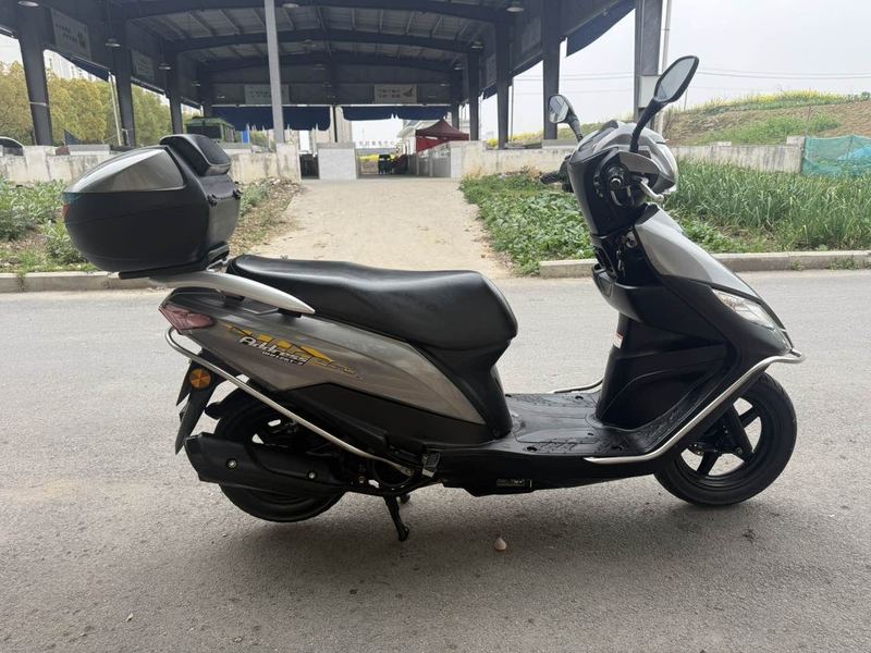 济南铃木 优友 UU125i