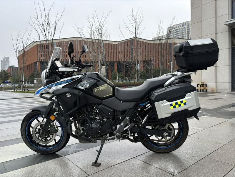 豪爵铃木 DL250