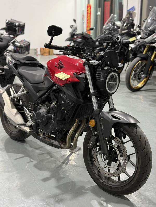 本田DREAMWING CB 400F 海外版