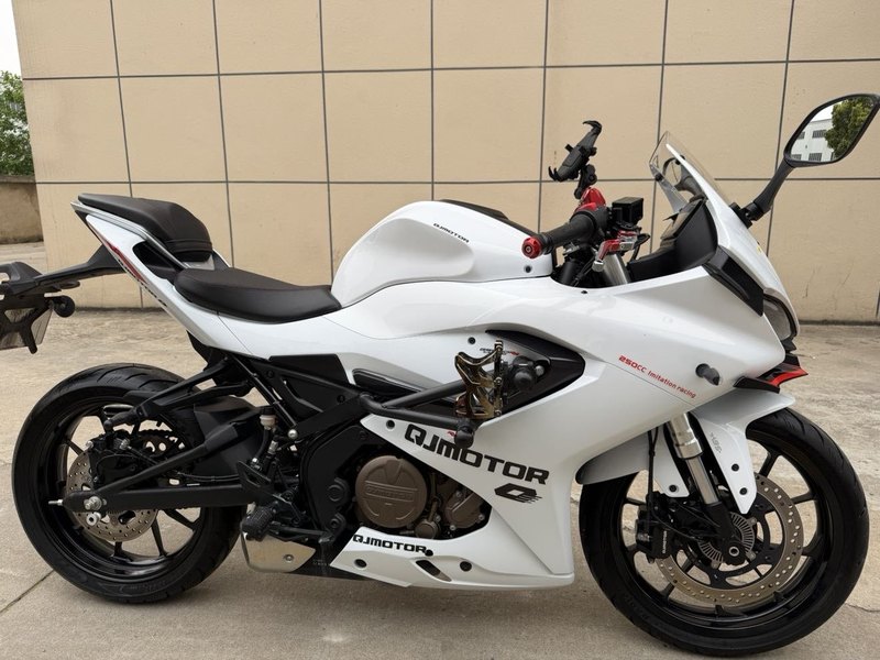 QJMOTOR 赛250