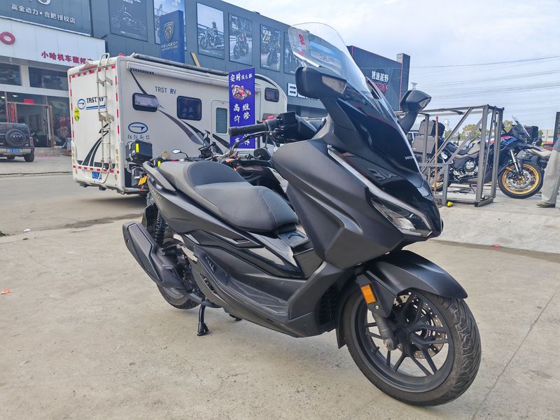 本田WING NSS350
