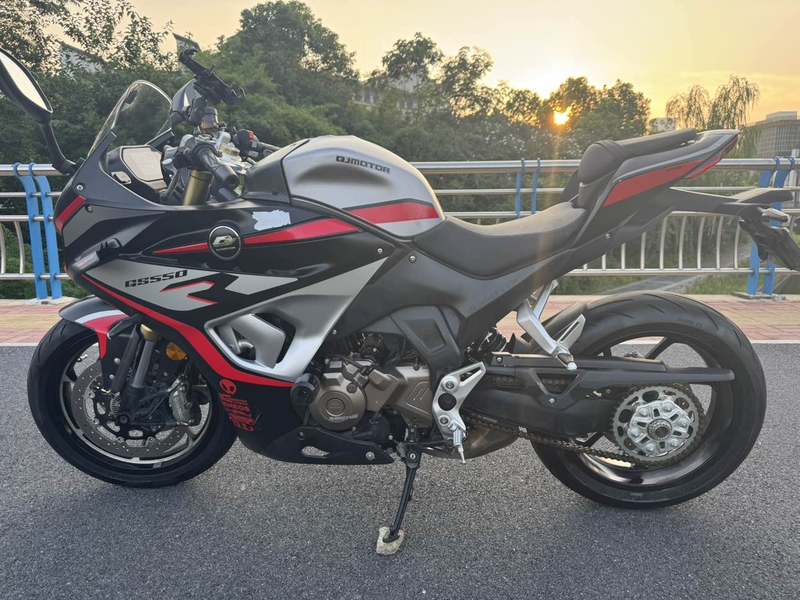 QJMOTOR 赛550