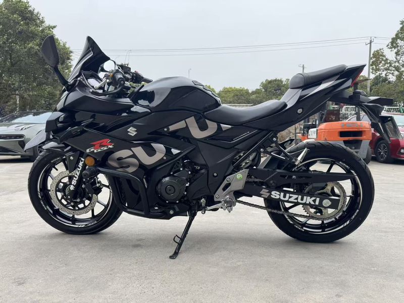豪爵铃木 GSX250R