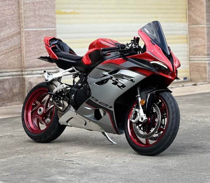 QJMOTOR QJ900GS-8D