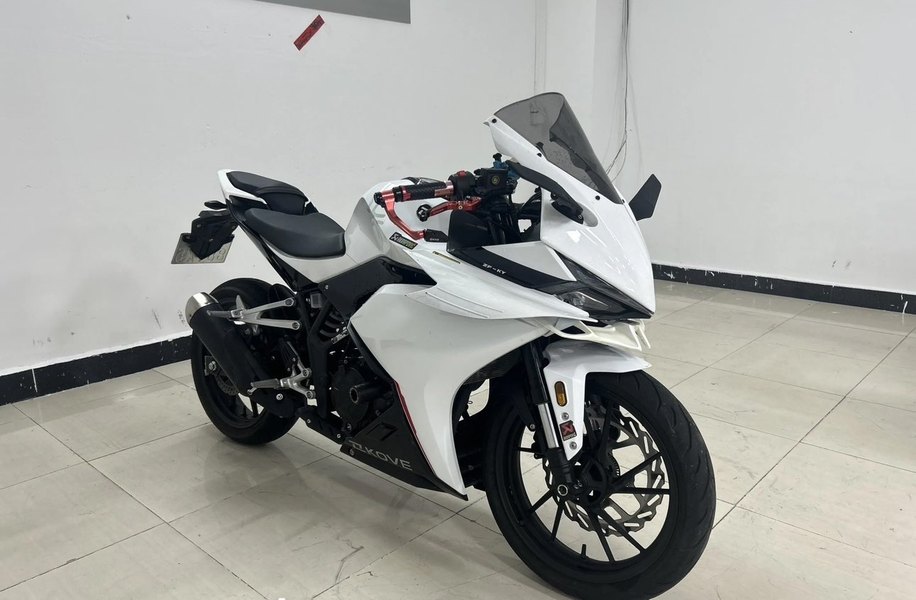 凯越 250RR 刺鸟