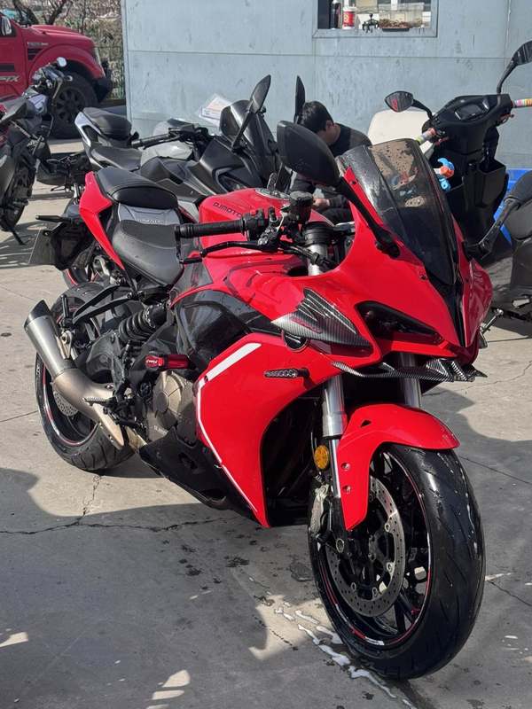 QJMOTOR 赛600