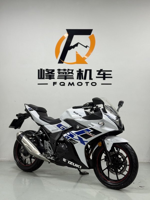 豪爵铃木 GSX250R