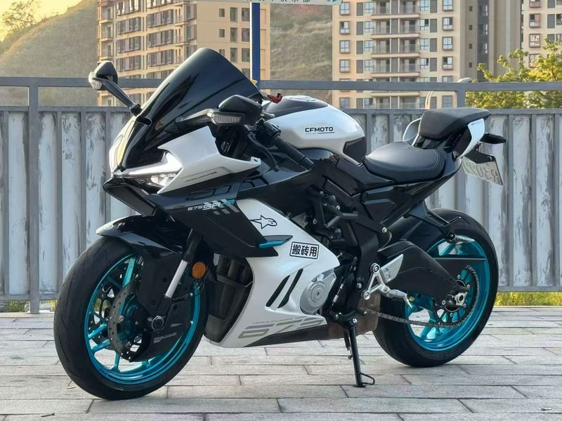 春风 675SR