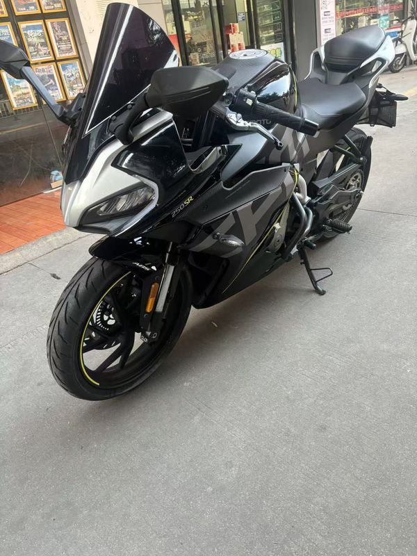 春风 250SR