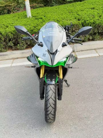 QJMOTOR 赛600