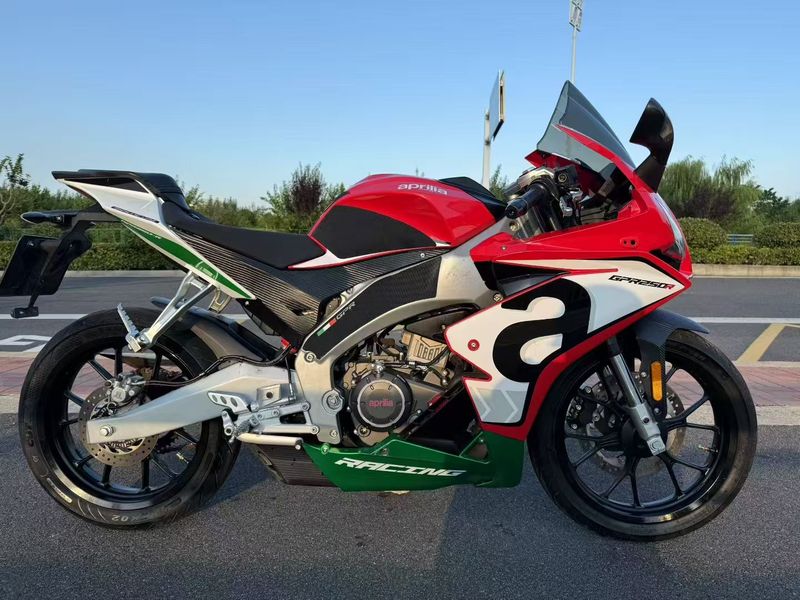 宗申阿普利亚 GPR250R