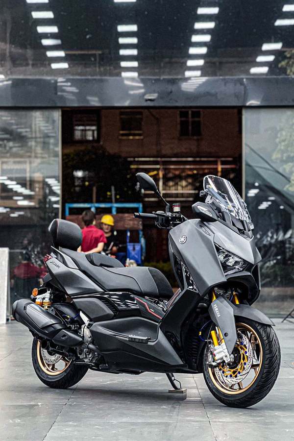 雅马哈 XMAX