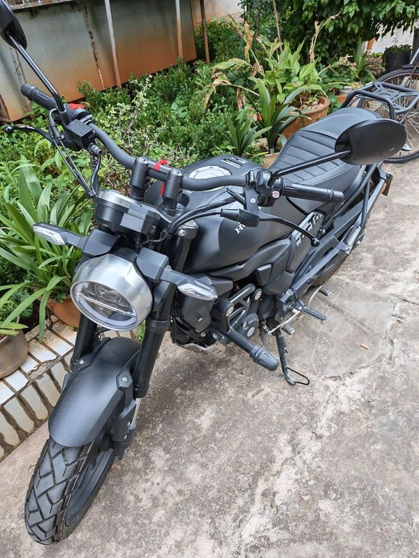 新大洲本田 CBF190TR