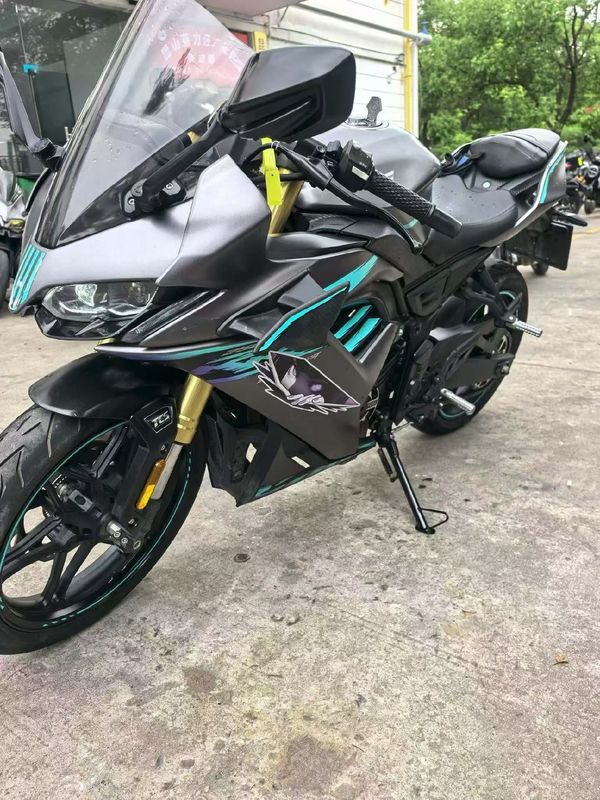 无极 250RR