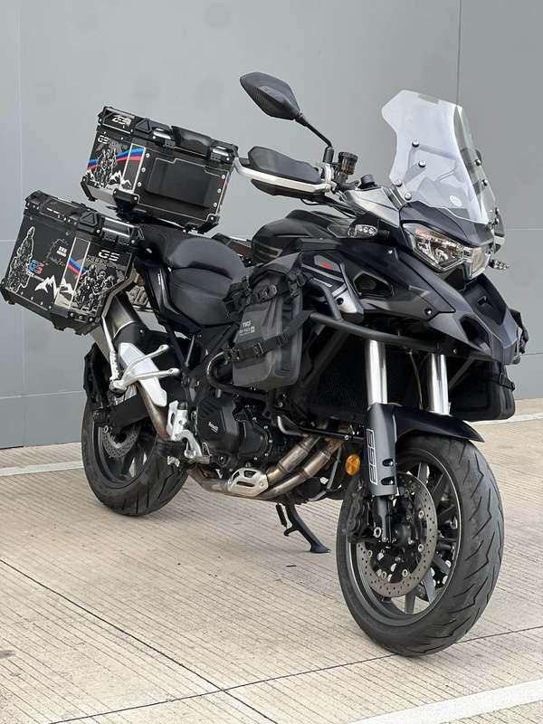 贝纳利 TRK552