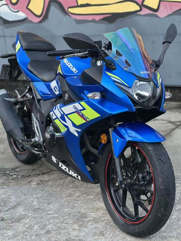豪爵铃木 GSX250R