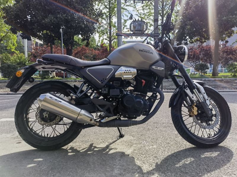 五羊本田 鸷道 CB190SS