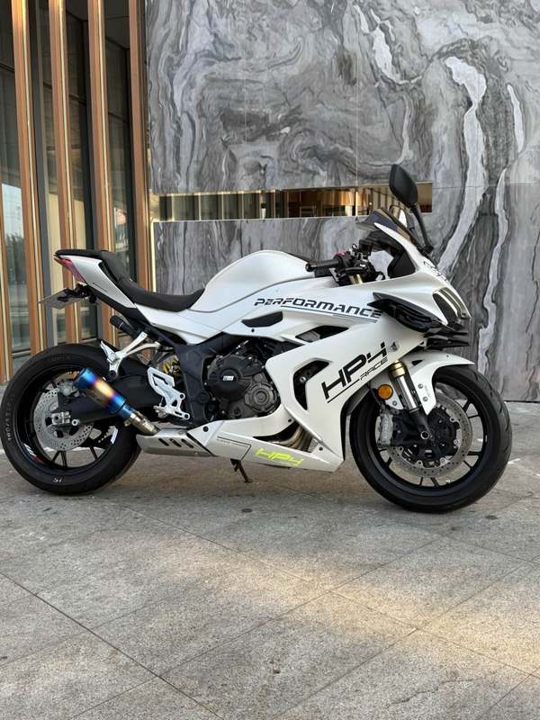 QJMOTOR 赛600