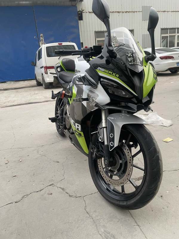 QJMOTOR 赛250