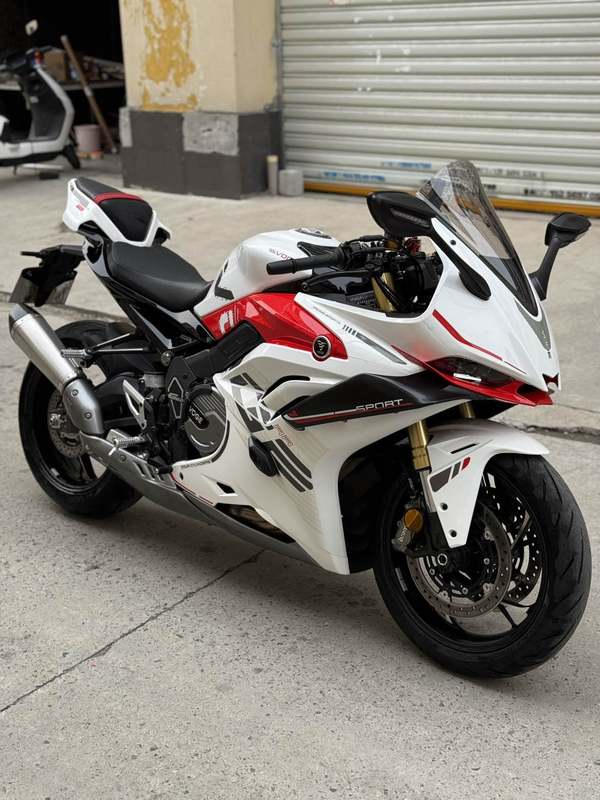 无极 RR660