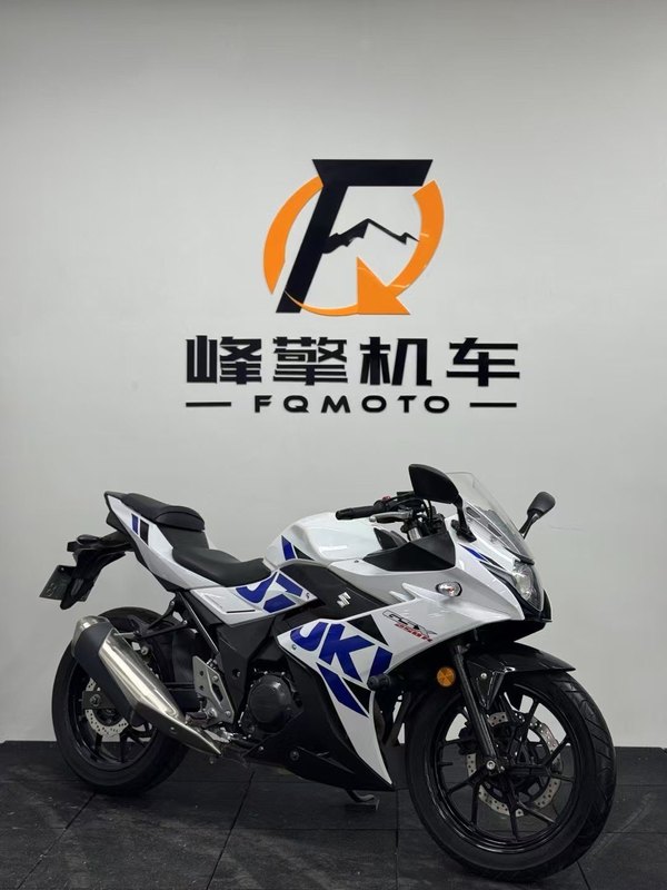 豪爵铃木 GSX250R