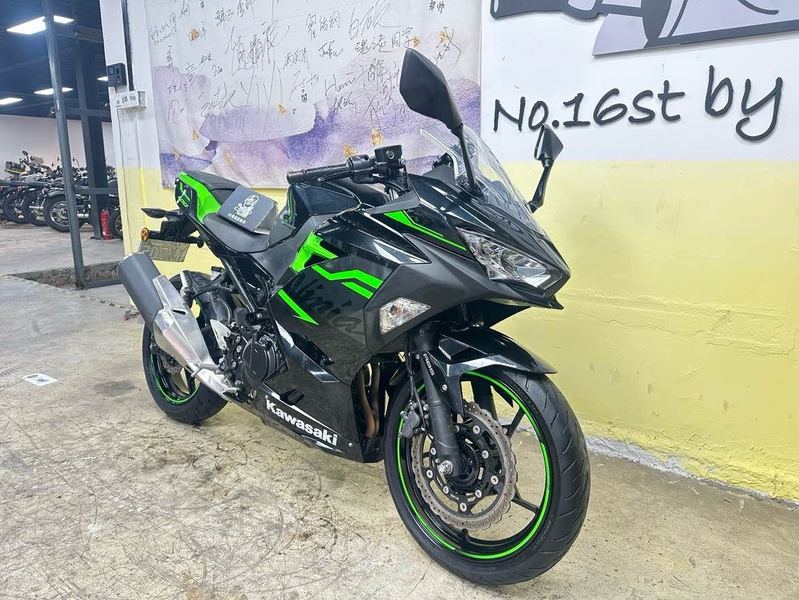 川崎 Ninja 400
