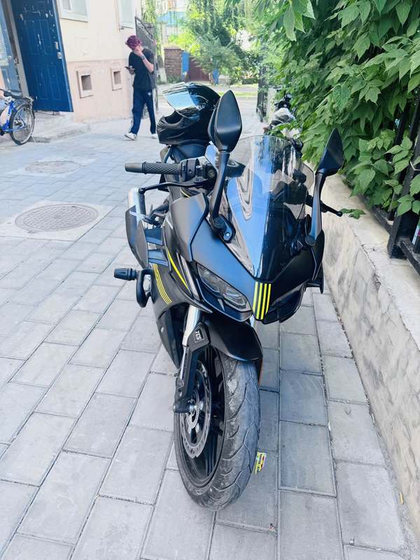 无极 250RR