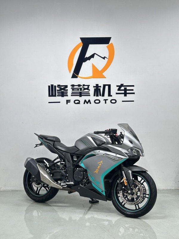 无极 300RR