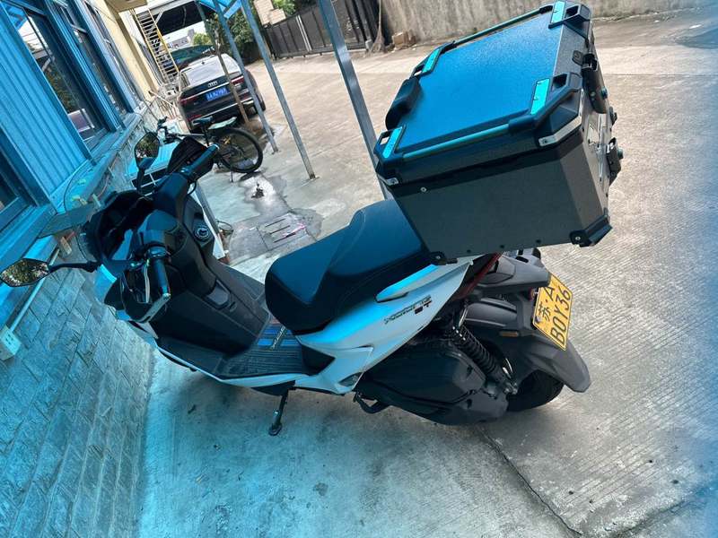 光阳 赛艇 ST250
