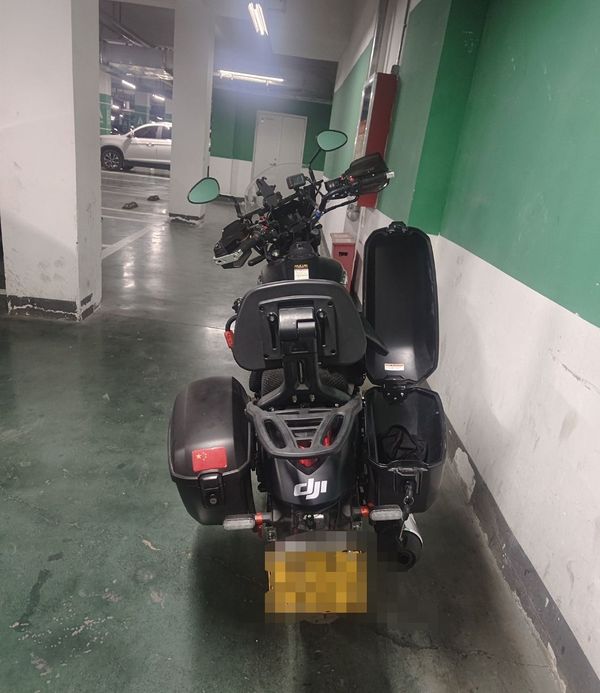 豪爵 TR300