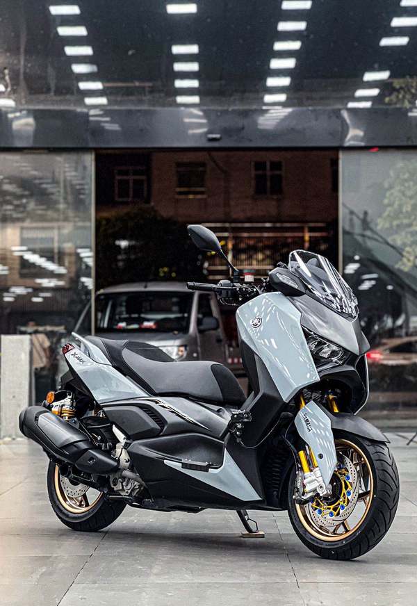 雅马哈 XMAX