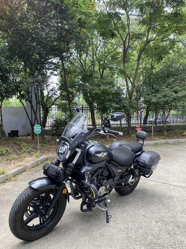 豪爵 TR300