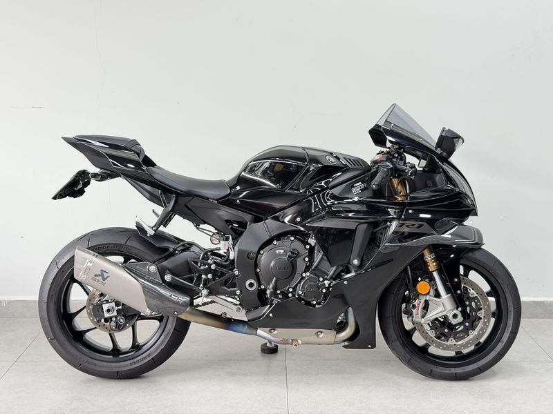 雅马哈 YZF-R1