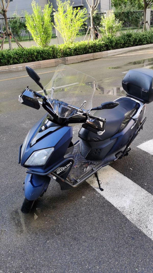 济南铃木 UY125