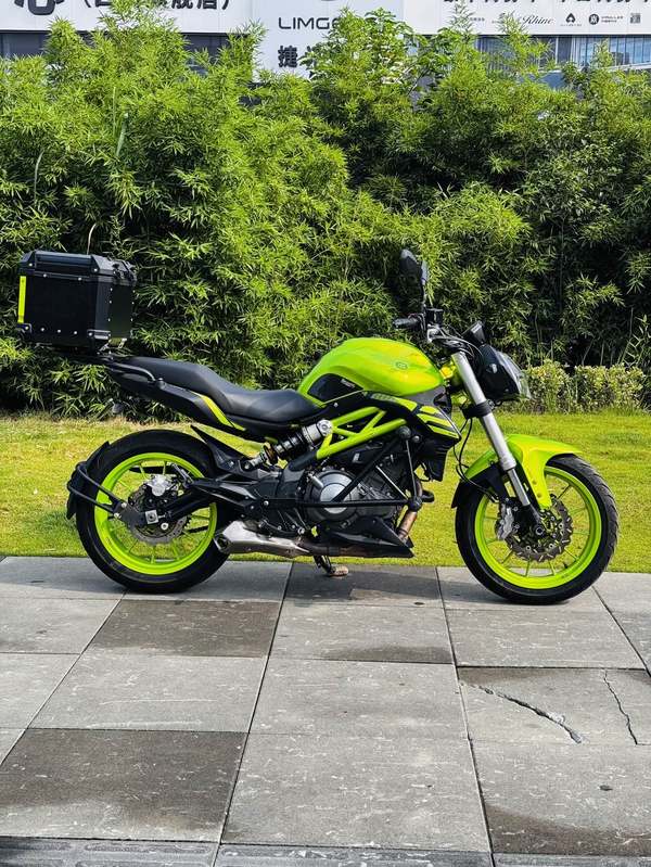 贝纳利 蓝宝龙 BN302S