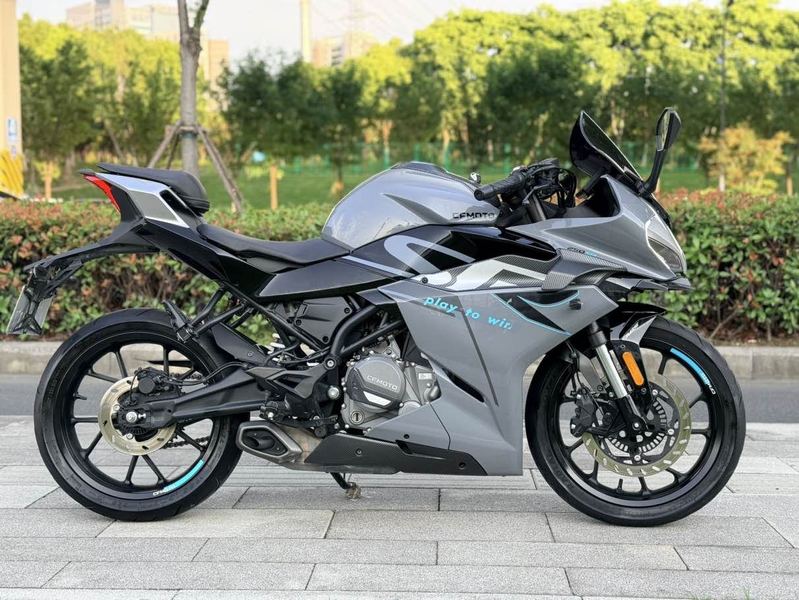 春风 250SR