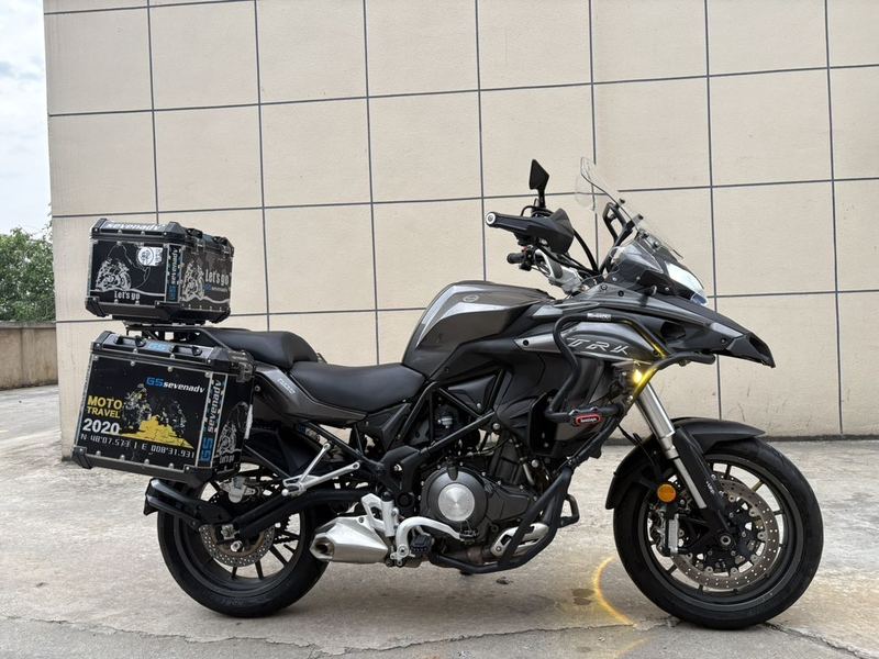 贝纳利 金鹏 TRK502