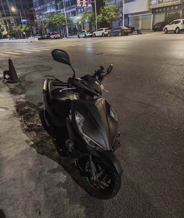 五羊本田 NX125