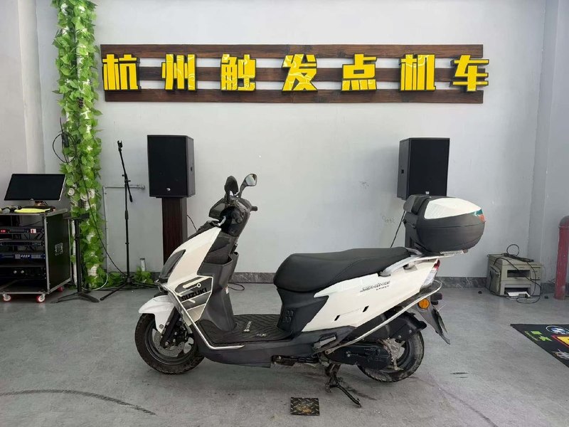 济南铃木 UY125