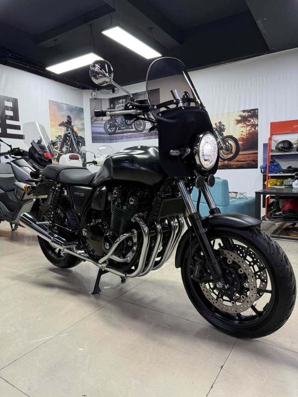 本田DREAMWING CB1100