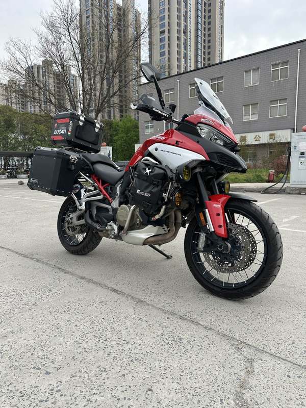 杜卡迪 Multistrada V4