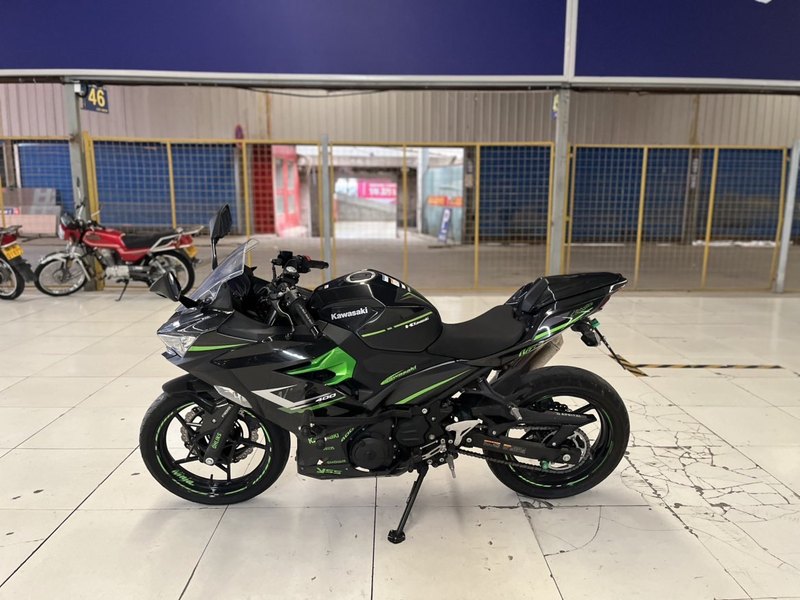 川崎 Ninja 400
