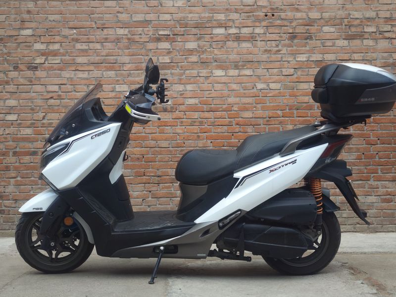 光阳 赛艇 CT250