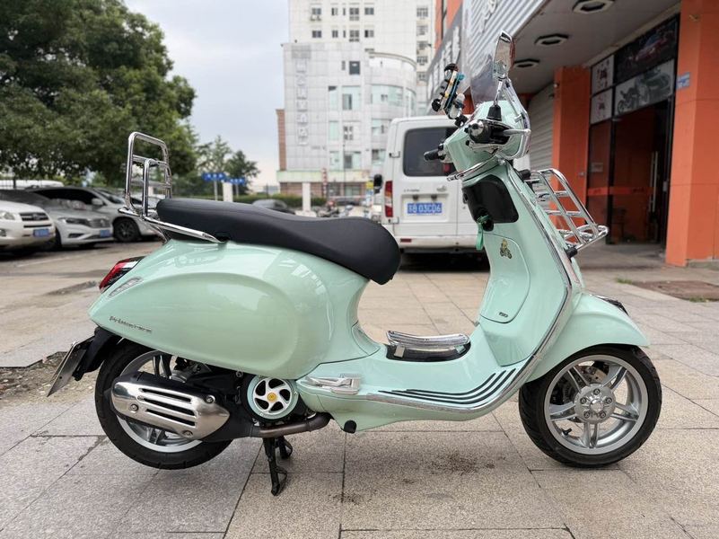 VESPA Primavera 150