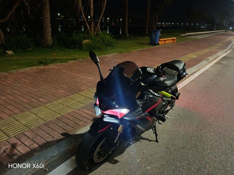 QJMOTOR 赛600