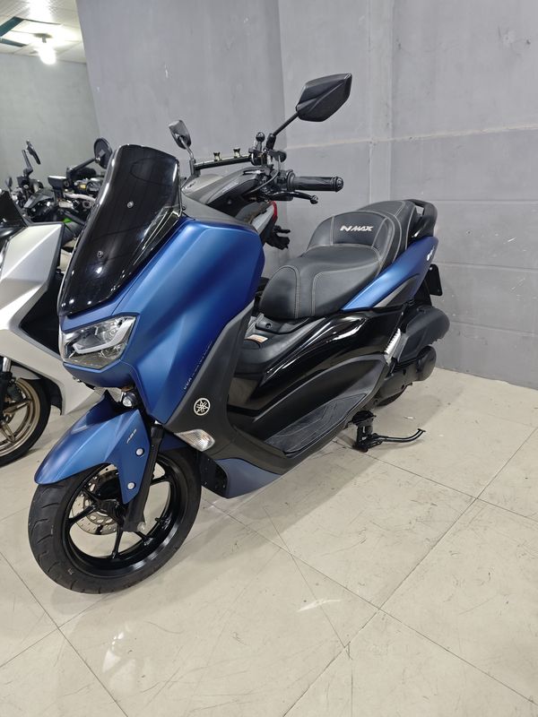 雅马哈 NMAX