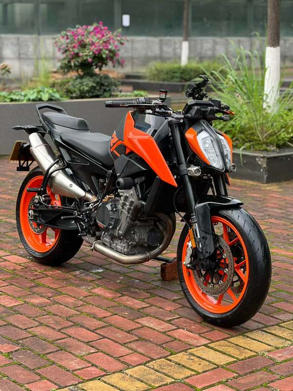 KTMR2R 790 Duke