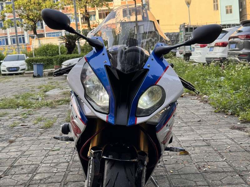 宝马 S 1000 RR
