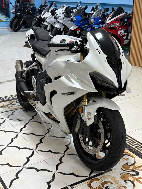 QJMOTOR 赛600
